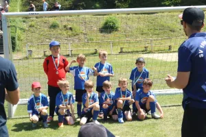 F-Junioren holen herausragenden 2. Platz beim 3-Länder Turnier in Tanna