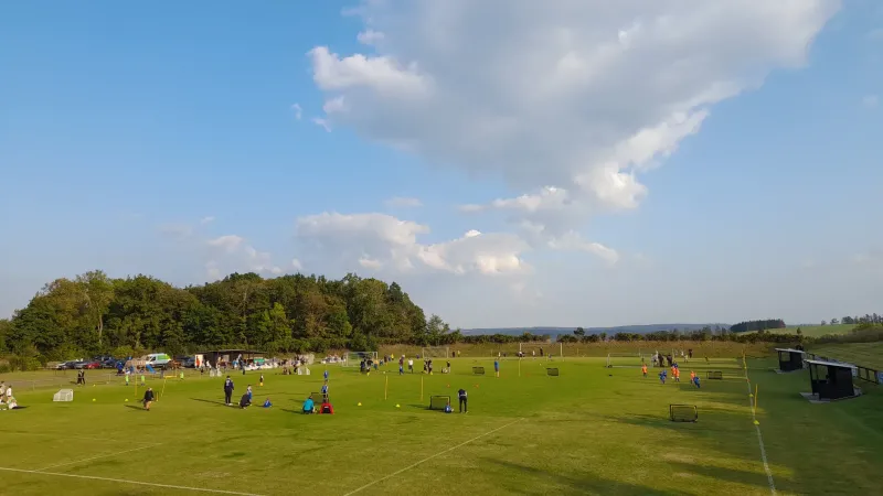 F- Junioren- Kinderfußballturnier im Champions-League-Modus