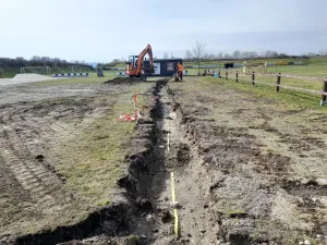 Aus Alt mach Neu - Neue Elektrotechnik auf dem Ebersdorfer Sportgelände